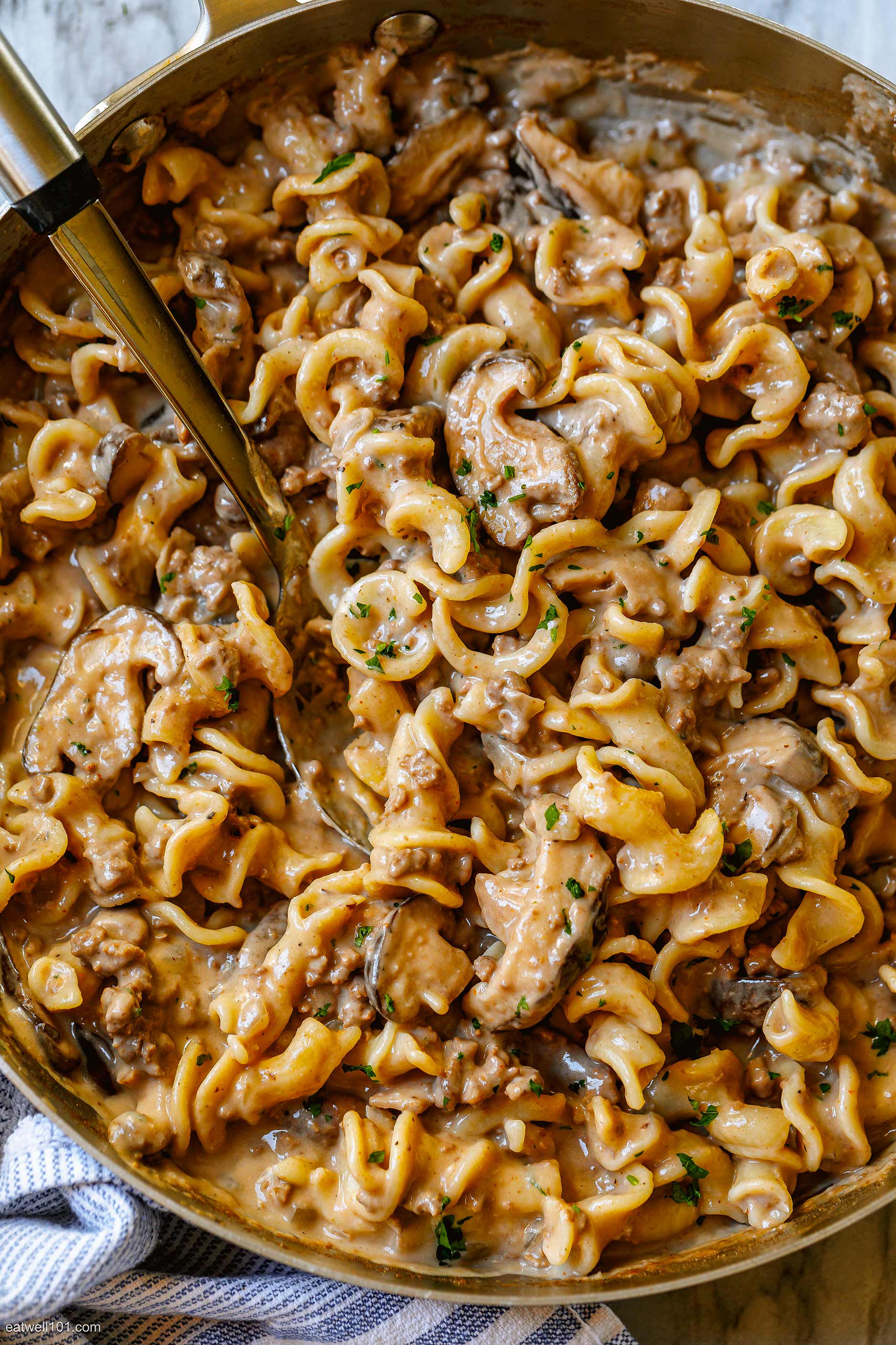easy beef stroganoff recipe