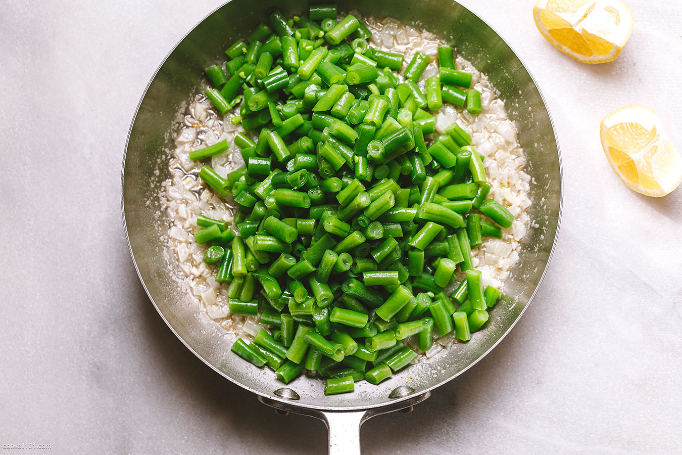 how to cook green beans in a pan