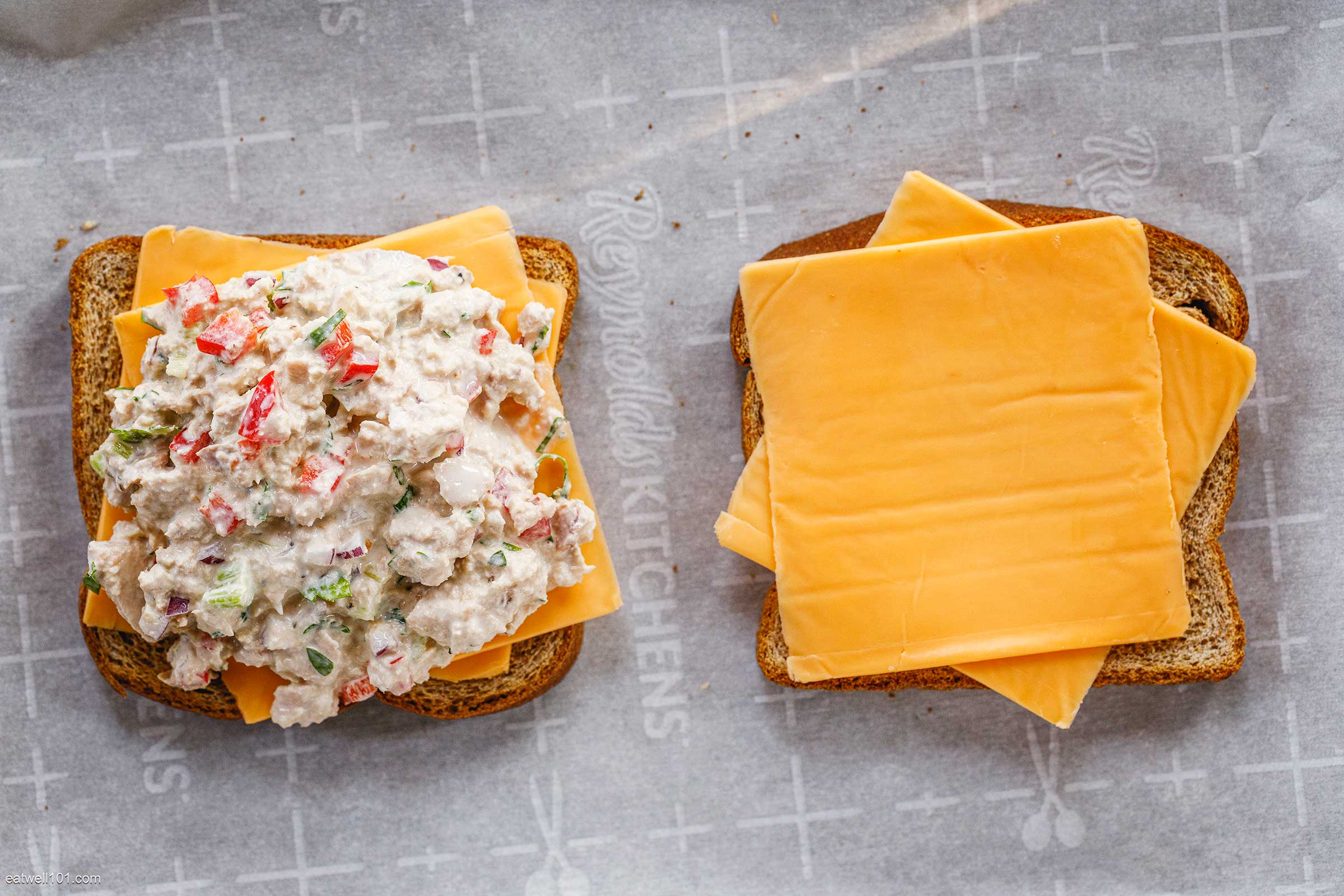 Easy Tuna Melt Recipe – How to Make a Tuna Melt — Eatwell101