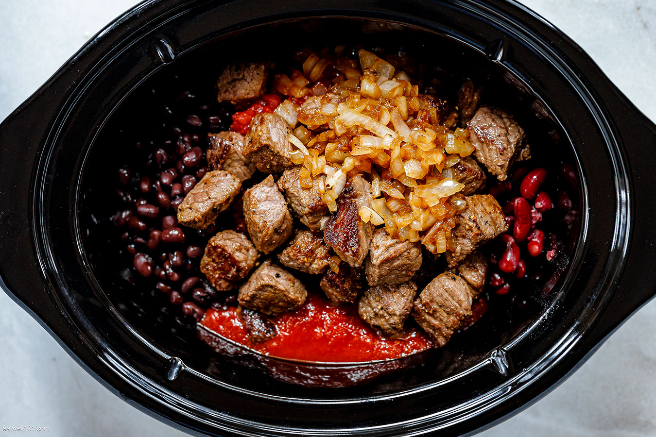 how to cook a beef chili in the slow cooker