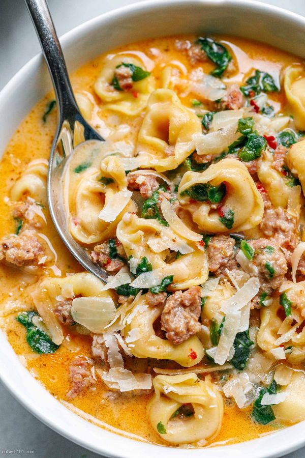 Sausage Tortellini Soup - #recipe by #eatwell101 - https://www.eatwell101.com/creamy-sausage-tortellini-soup-recipe