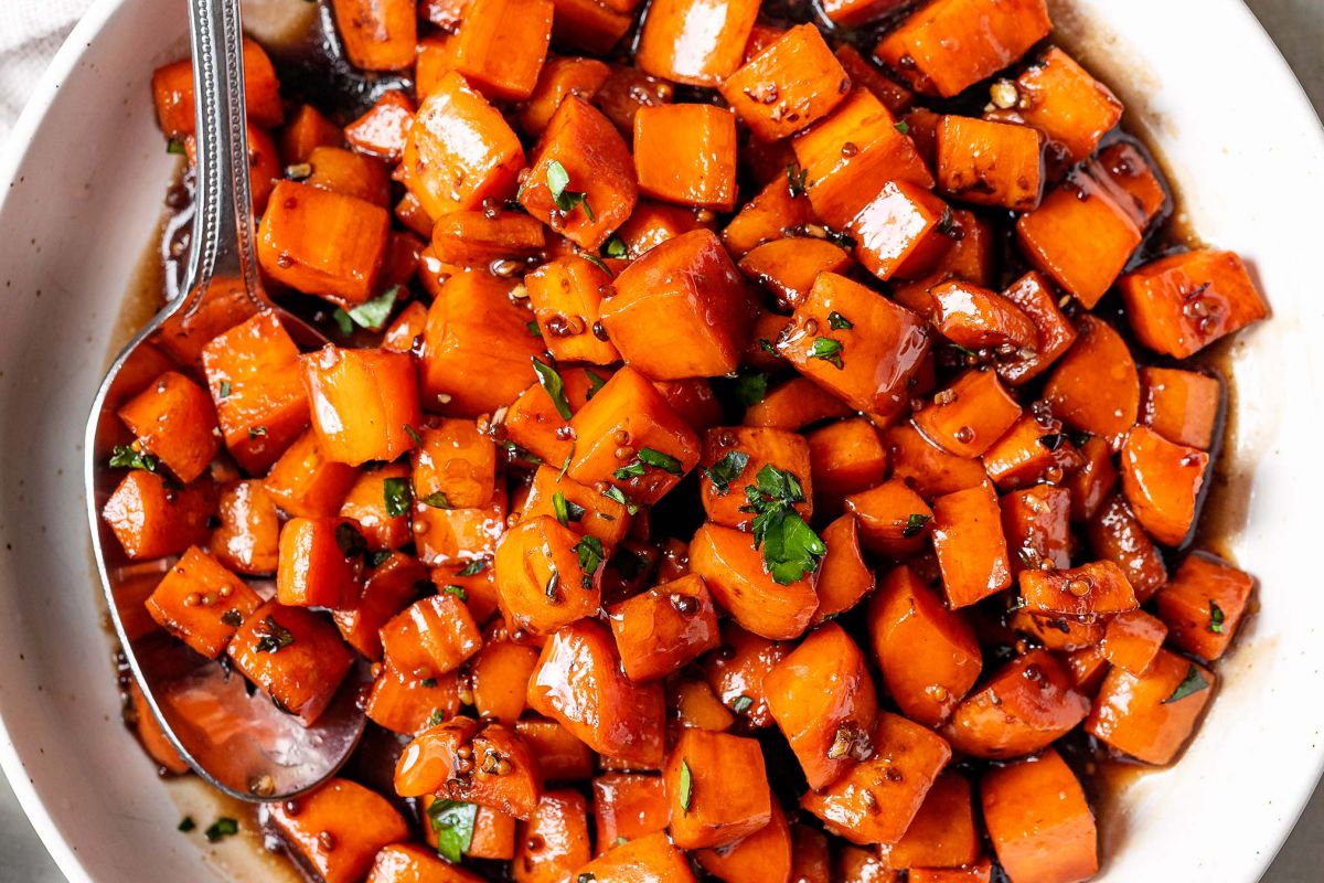 Balsamic Roasted Carrots