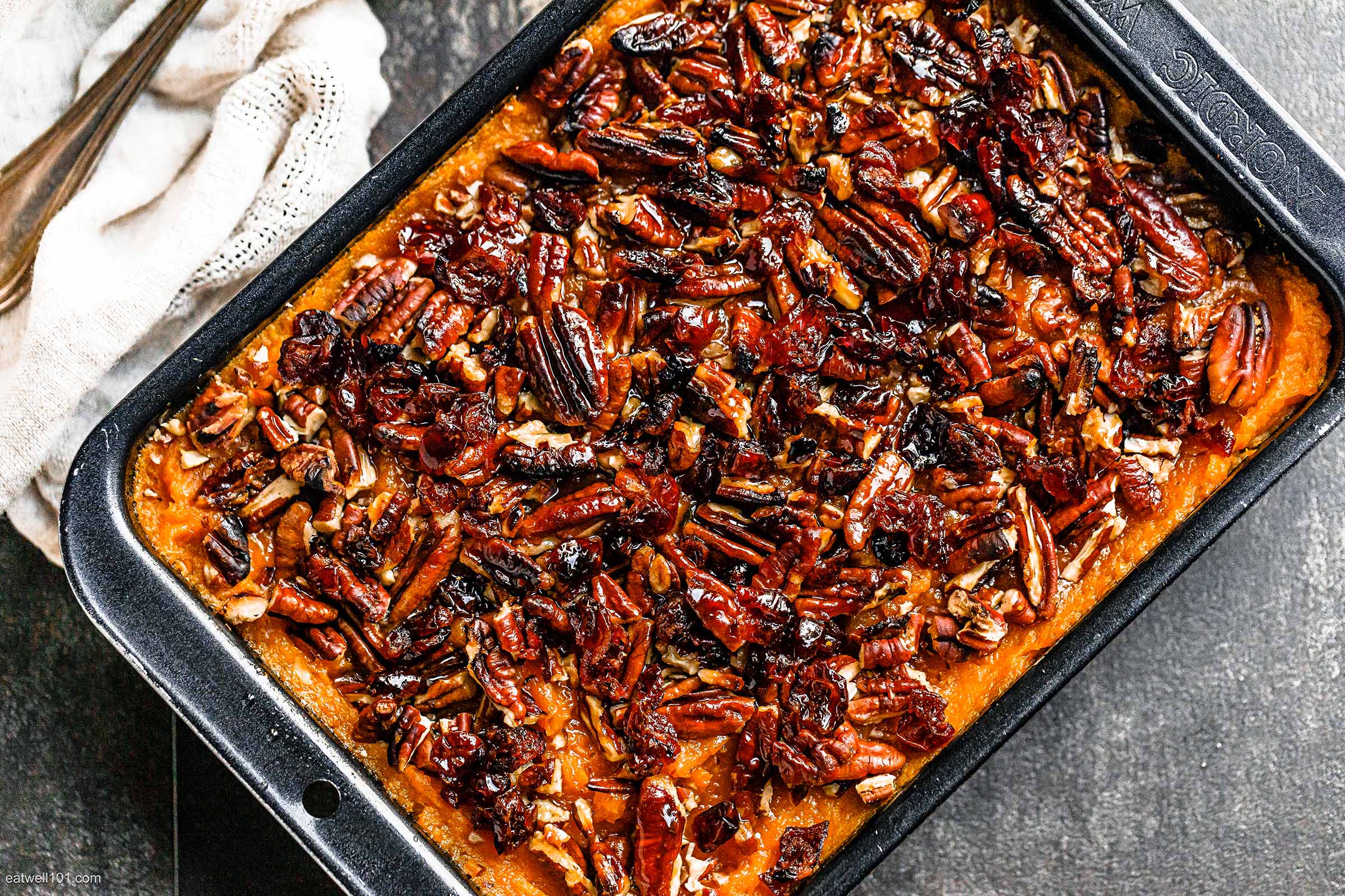 Crunchy Pecan Sweet Potato Casserole