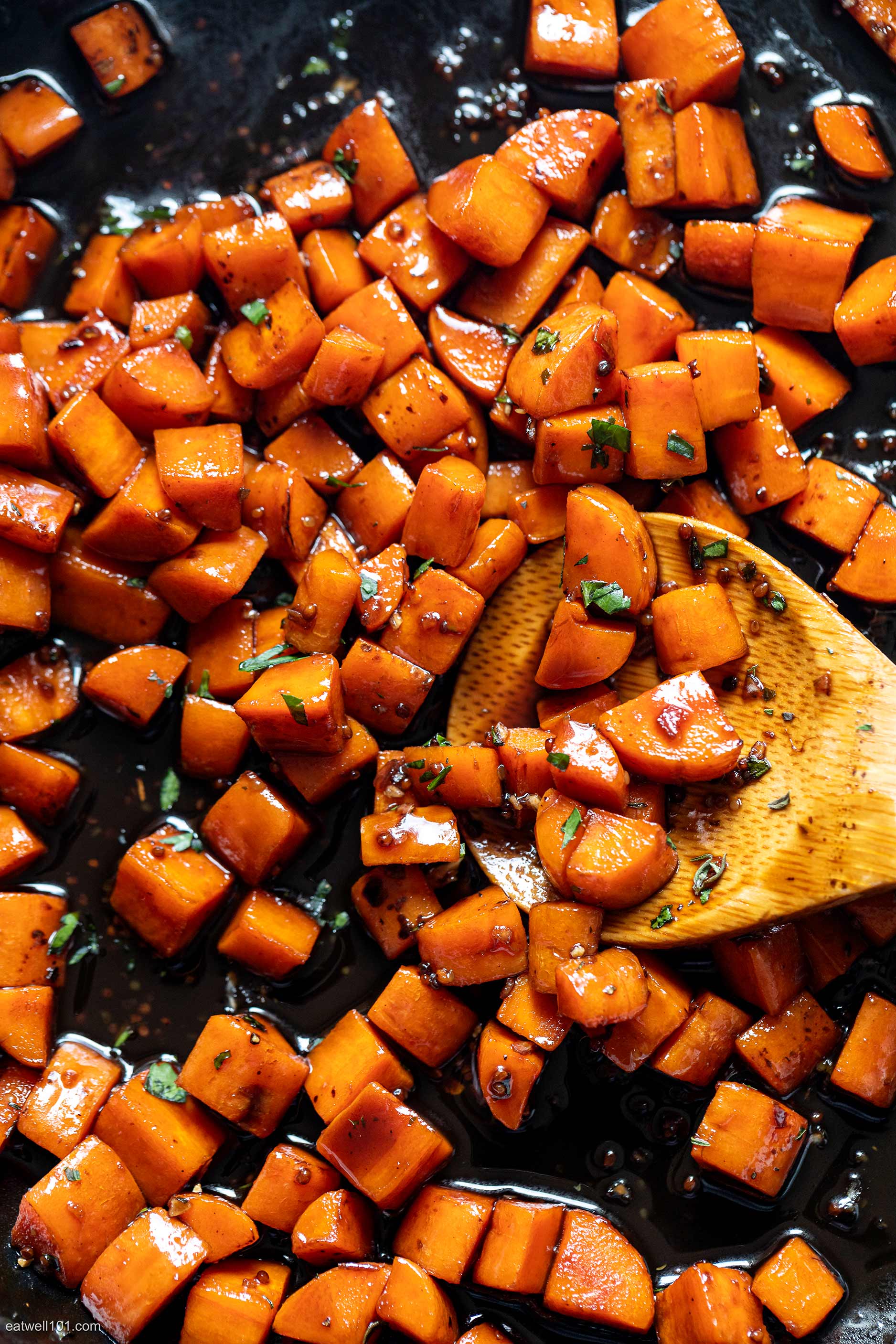balsamic roasted carrots