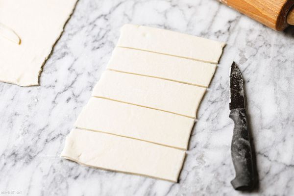 Puff Pastry Pigs in a Blanket
