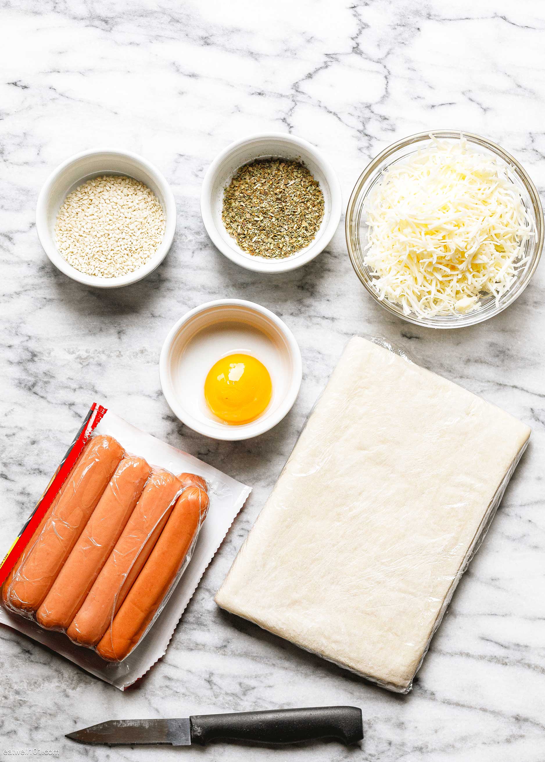 ingredients for sausage rolls