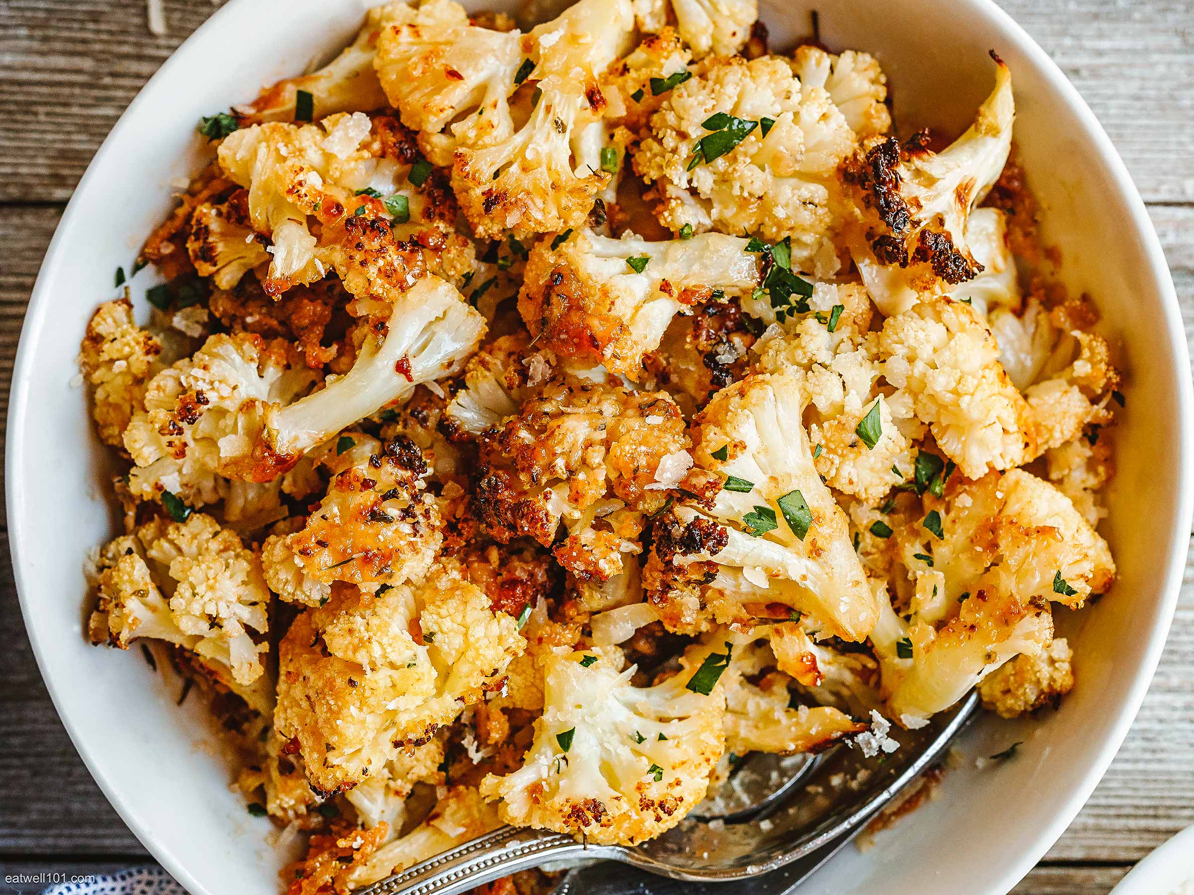 Garlic Parmesan Roasted Cauliflower