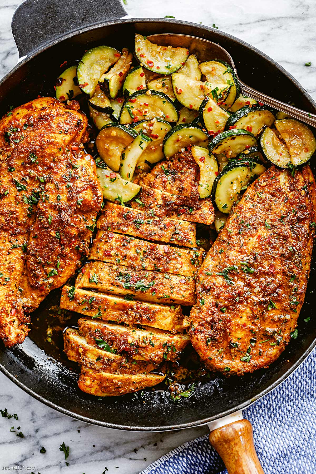 Garlic Chicken Recipe with Zucchini – Garlic Butter Chicken Breasts ...