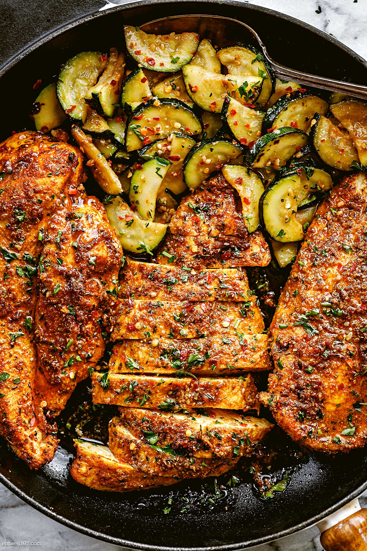 Garlic Chicken Recipe with Zucchini – Garlic Butter Chicken Breasts ...