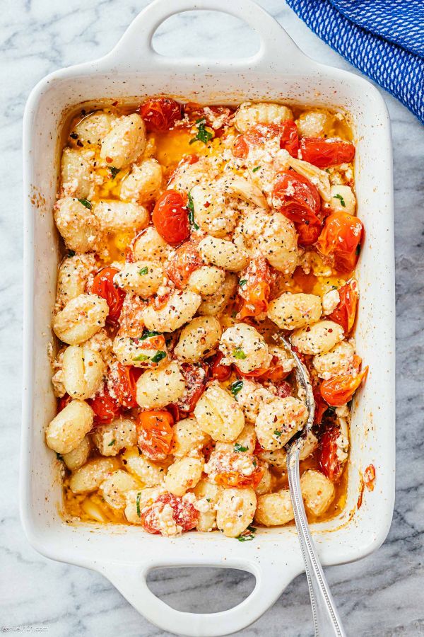 Baked Feta Gnocchi - #recipe by #eatwell101 - https://www.eatwell101.com/baked-feta-gnocchi-recipe