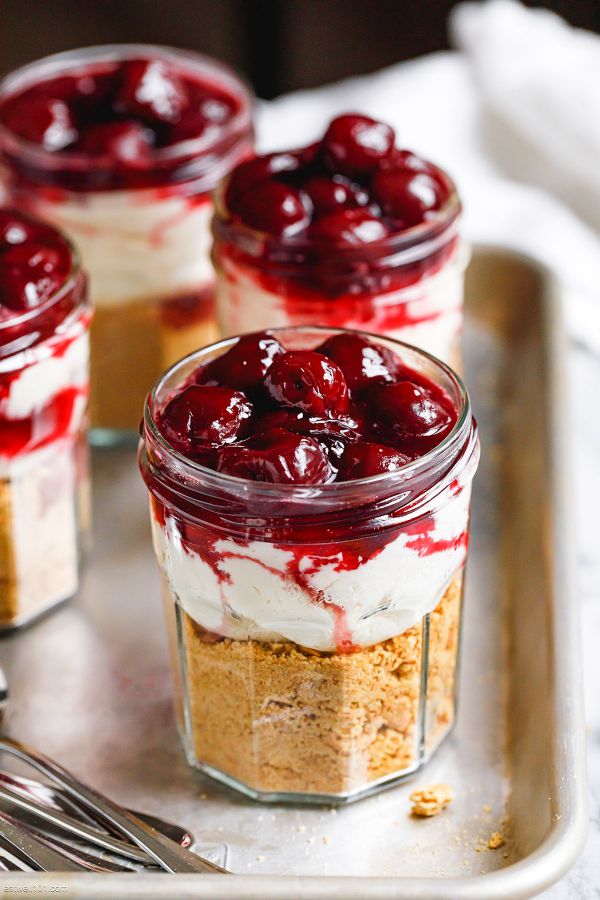 No-Bake Cherry Cheesecake Jars - #recipe by #eatwell101 - https://www.eatwell101.com/no-bake-cherry-cheesecake-recipe