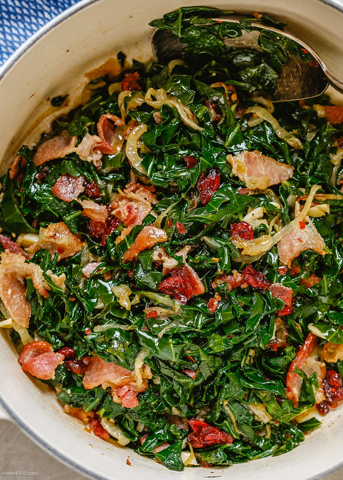 https://www.eatwell101.com/wp-content/uploads/2022/02/healthy-Collard-Greens-Recipe.jpg