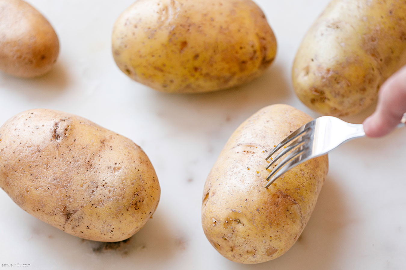 how to cook potatoes in the instant pot