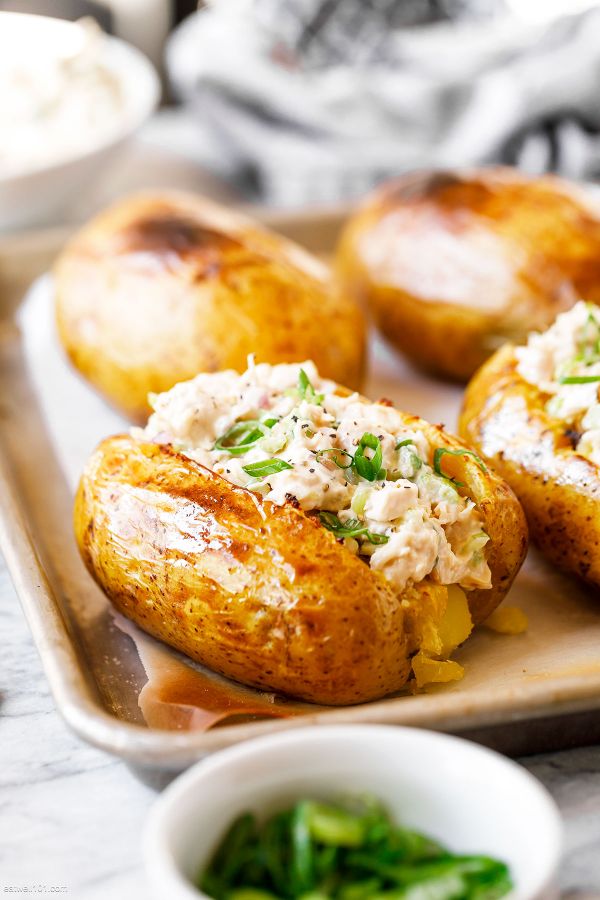 Easy Baked Potato - #recipe by #eatwell101 - https://www.eatwell101.com/baked-potato-recipe