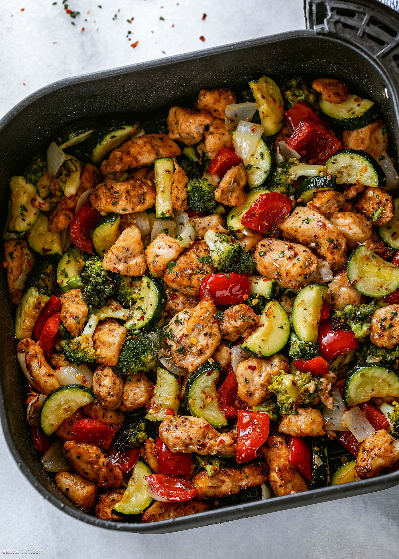 Air Fryer Chicken with Vegetable Recipe — Eatwell101