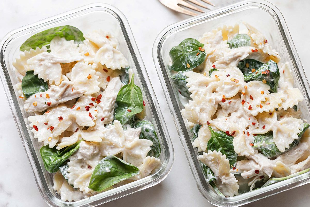 Chicken Spinach Pasta Salad Meal-Prep