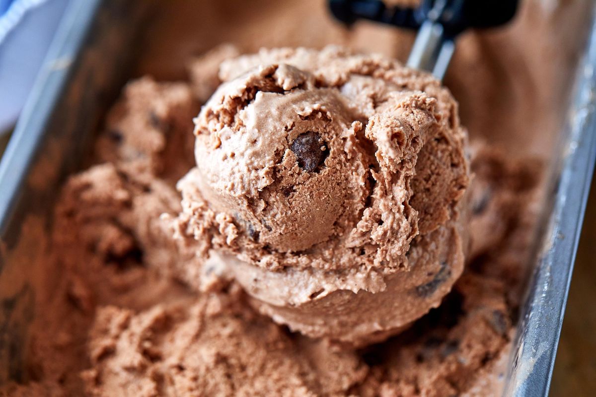 4-Ingredient Double Chocolate Ice Cream