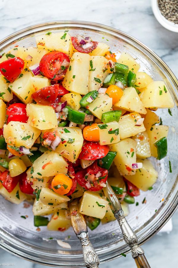 Tomato Potato Salad - #recipe by #eatwell101 - https://www.eatwell101.com/tomato-potato-salad-recipe