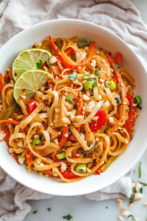 Instant Pot Chicken Pad-Thai {Gluten-Free}