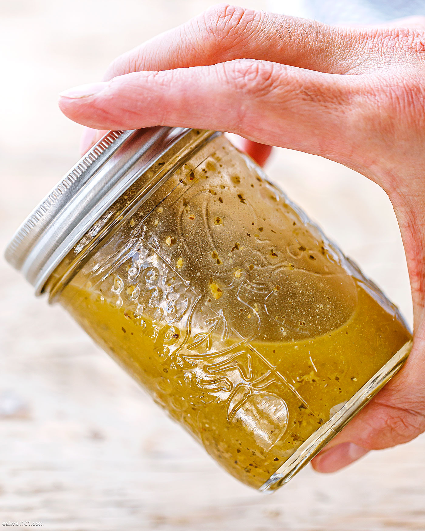 how to make pesto vinaigrette
