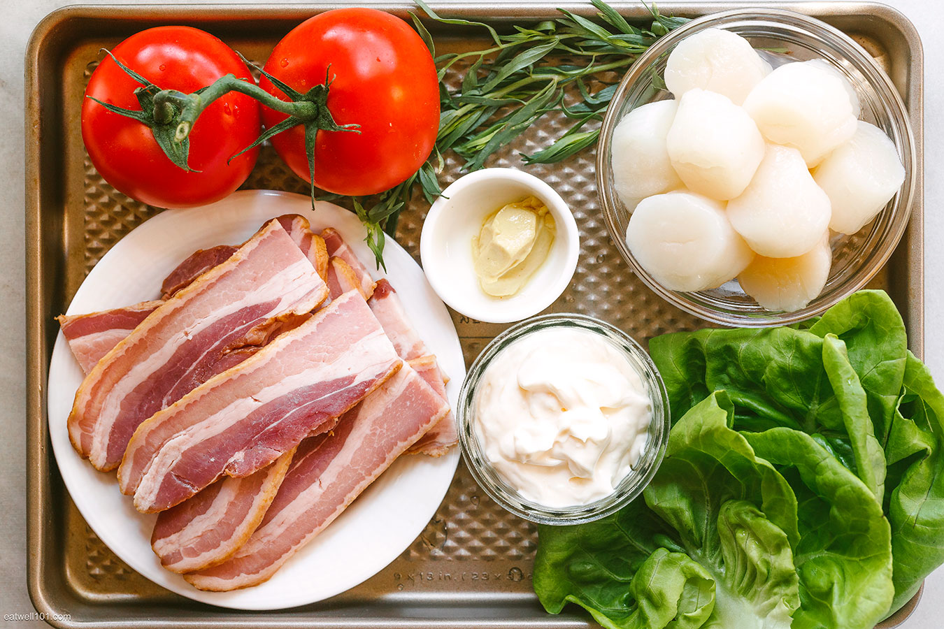 ingredients for sea scallops blt