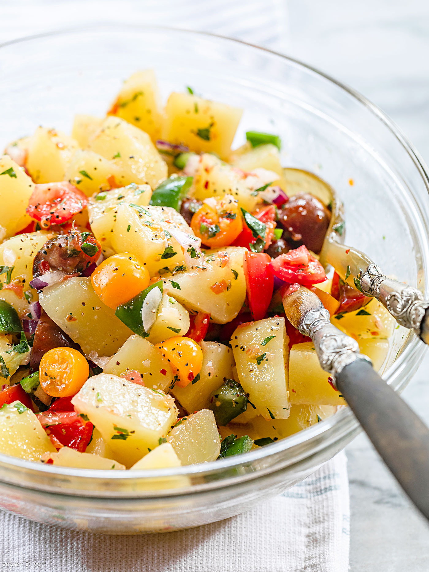 potato salad with tomato