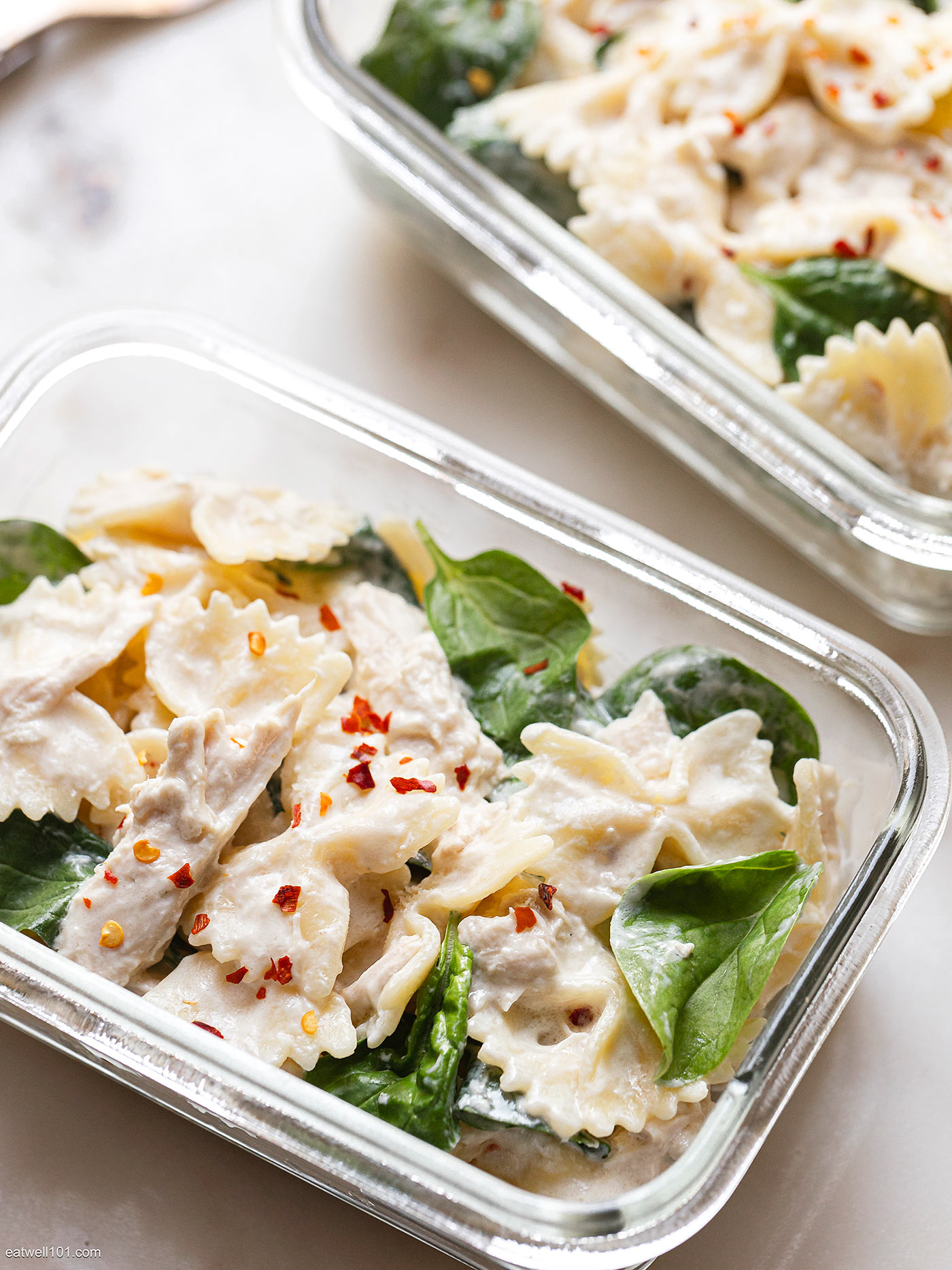 quick chicken spinach pasta salad for lunch