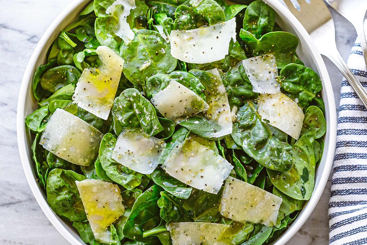 Simple Spinach Salad