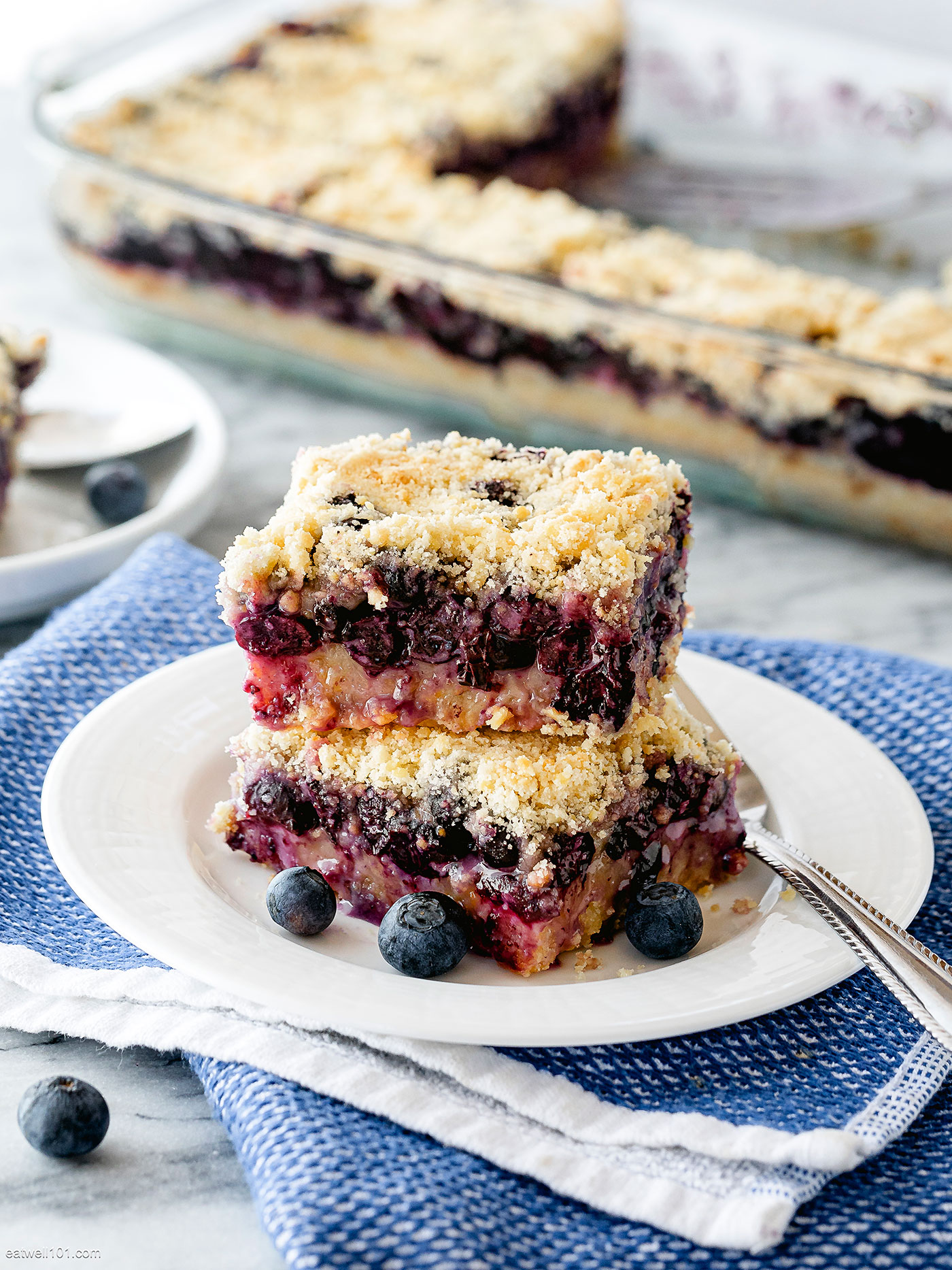 easy blueberry crumb bars recipe