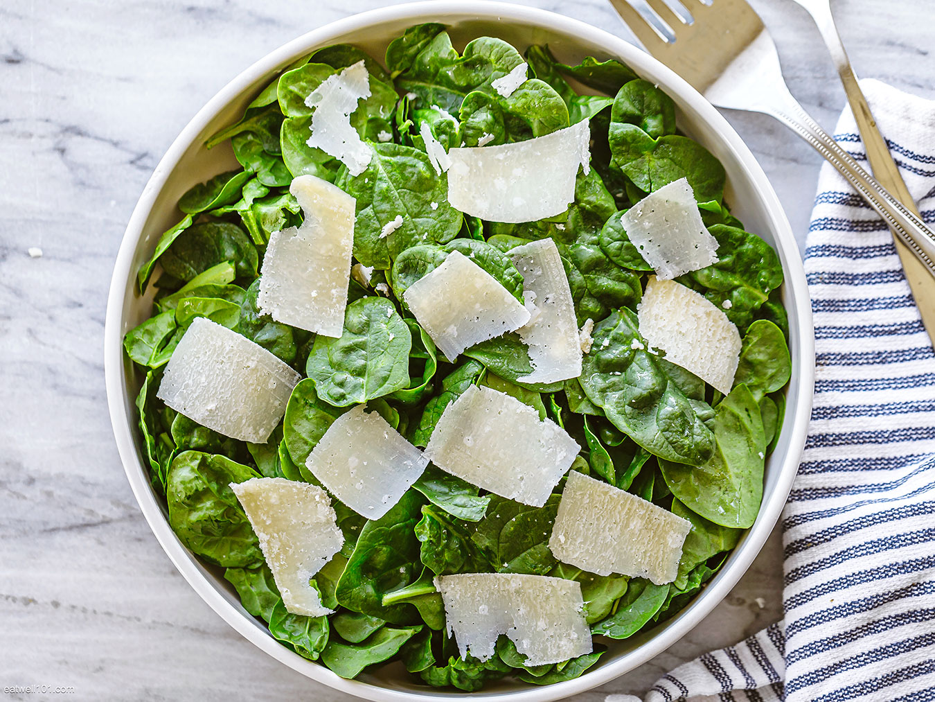 Simple Spinach Salad Recipe – Best Spinach Salad Recipe — Eatwell101