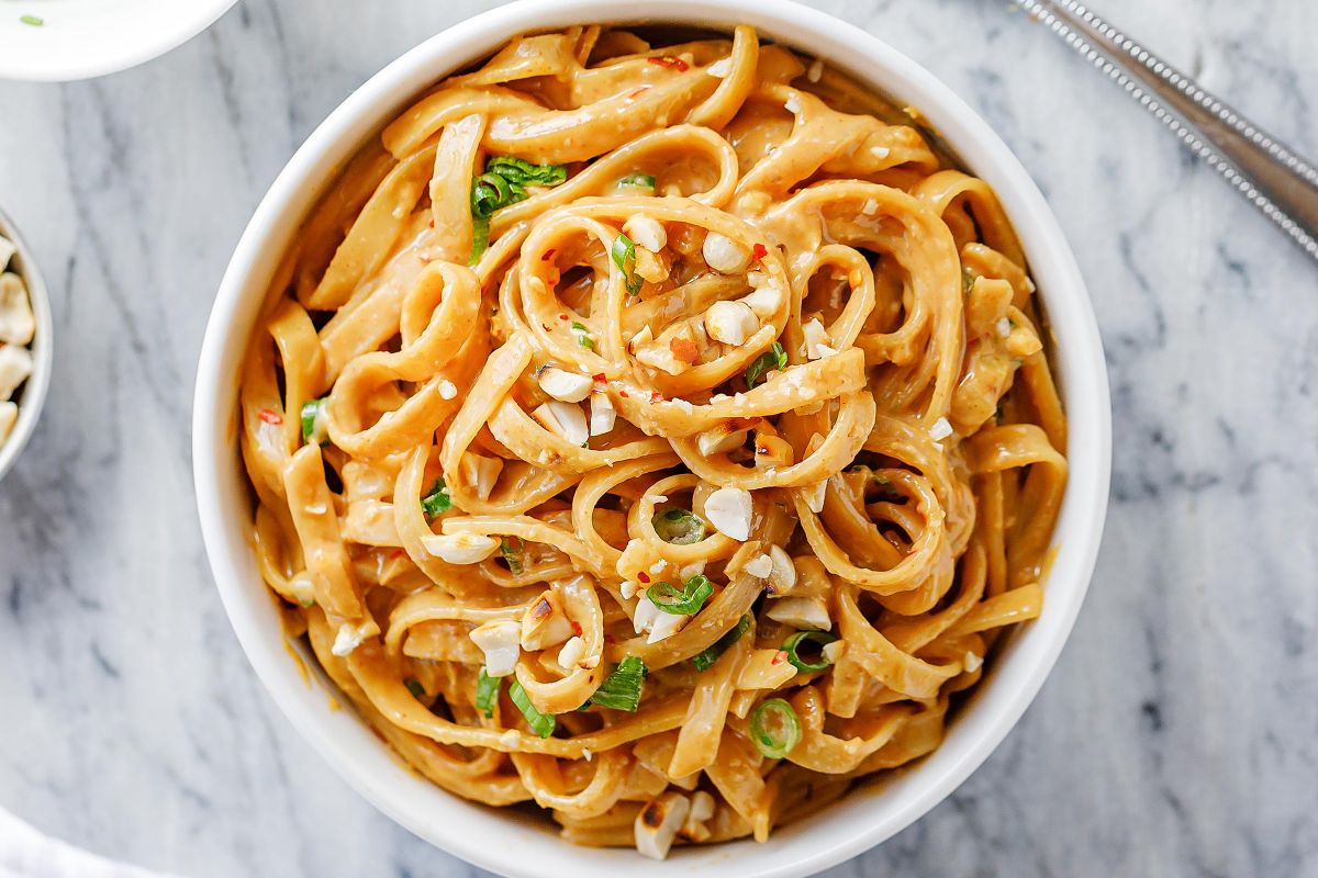 Spicy Peanut Butter Noodles {15 Minute}