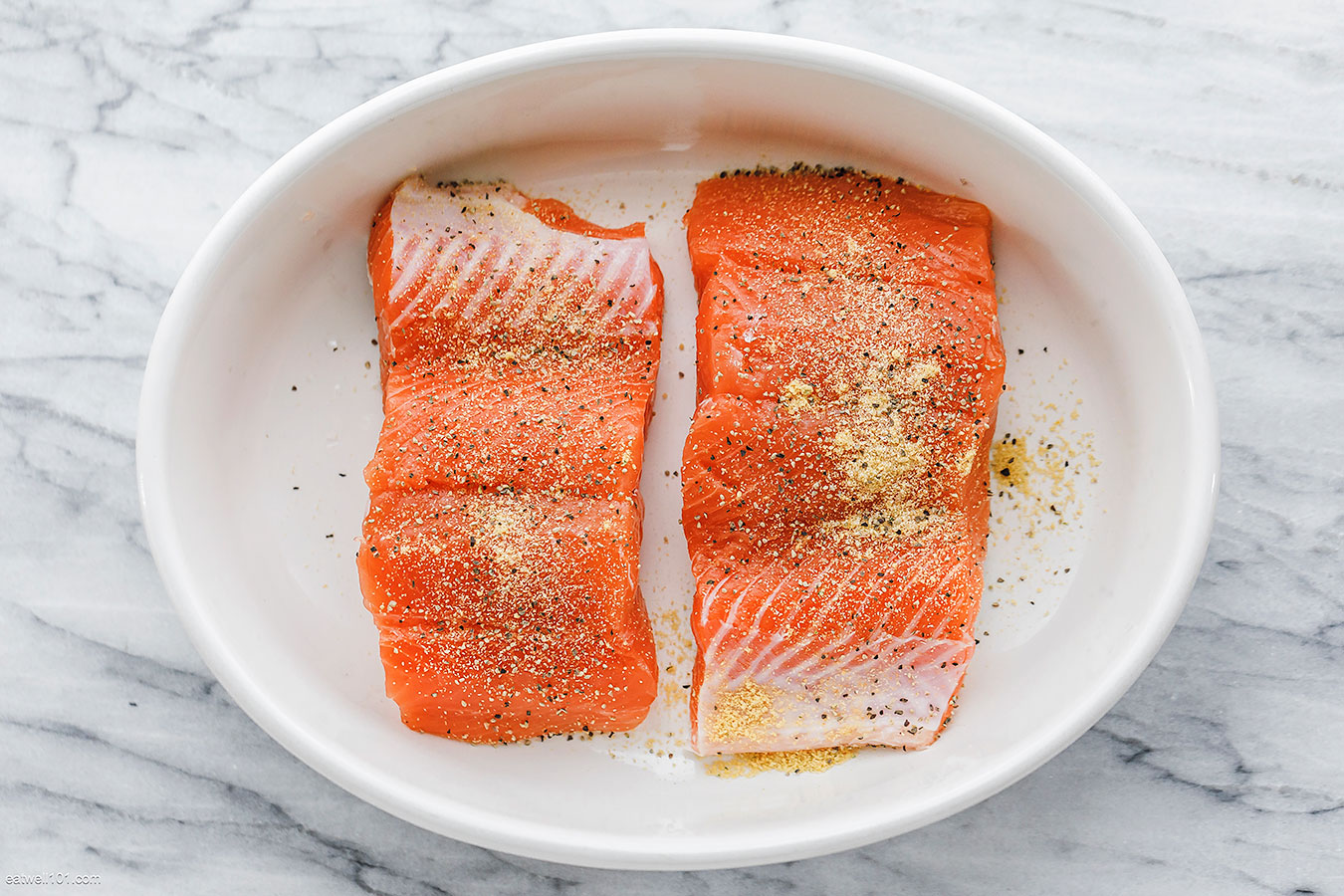 How To Bake Salmon in the Oven – Oven-Baked Salmon Recipe — Eatwell101