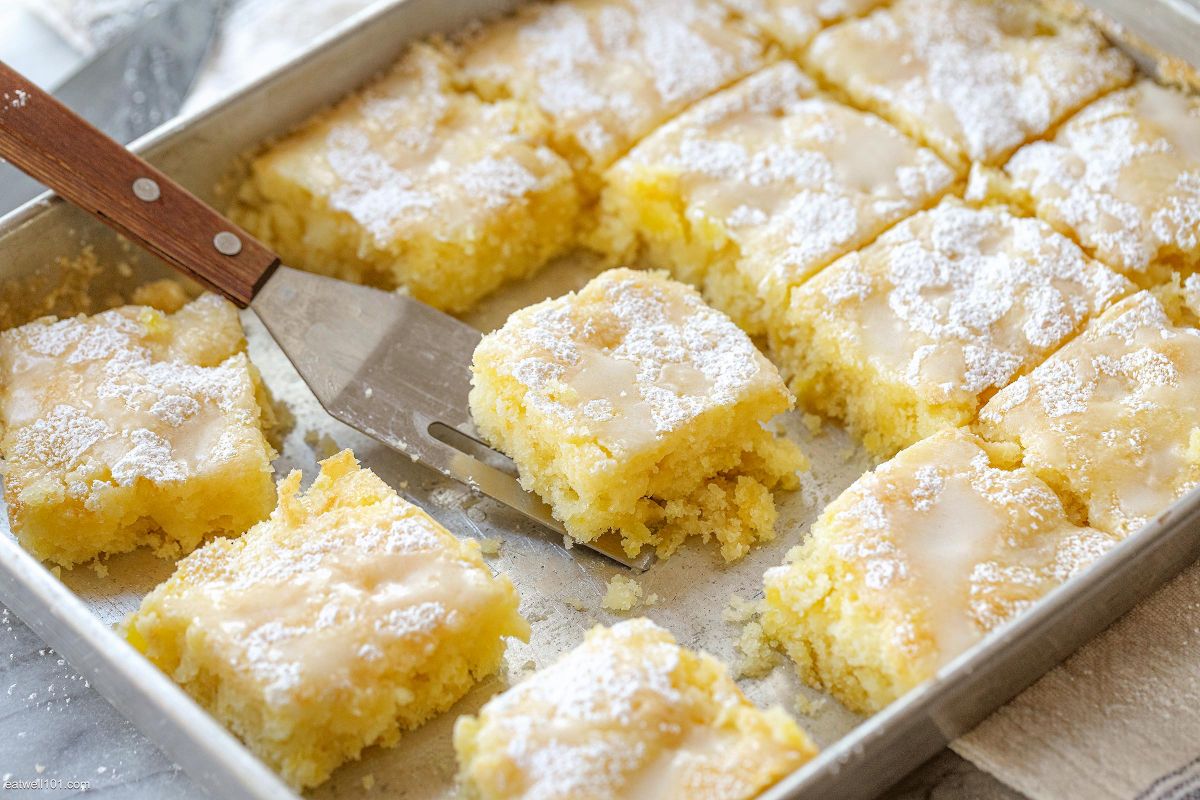 Pineapple Bars with Coconut Drizzle