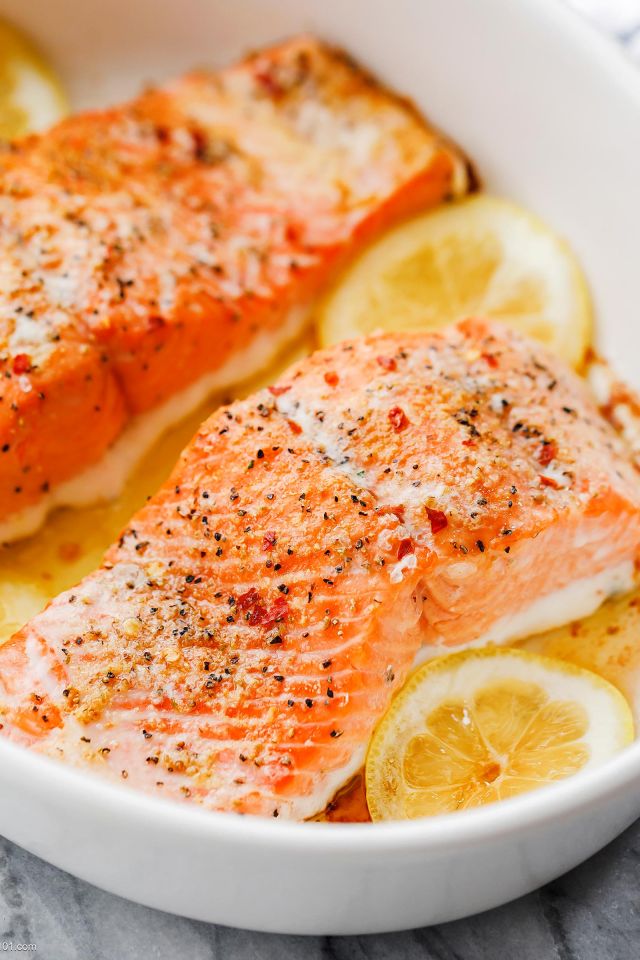 Easy Garlic-butter Baked Salmon