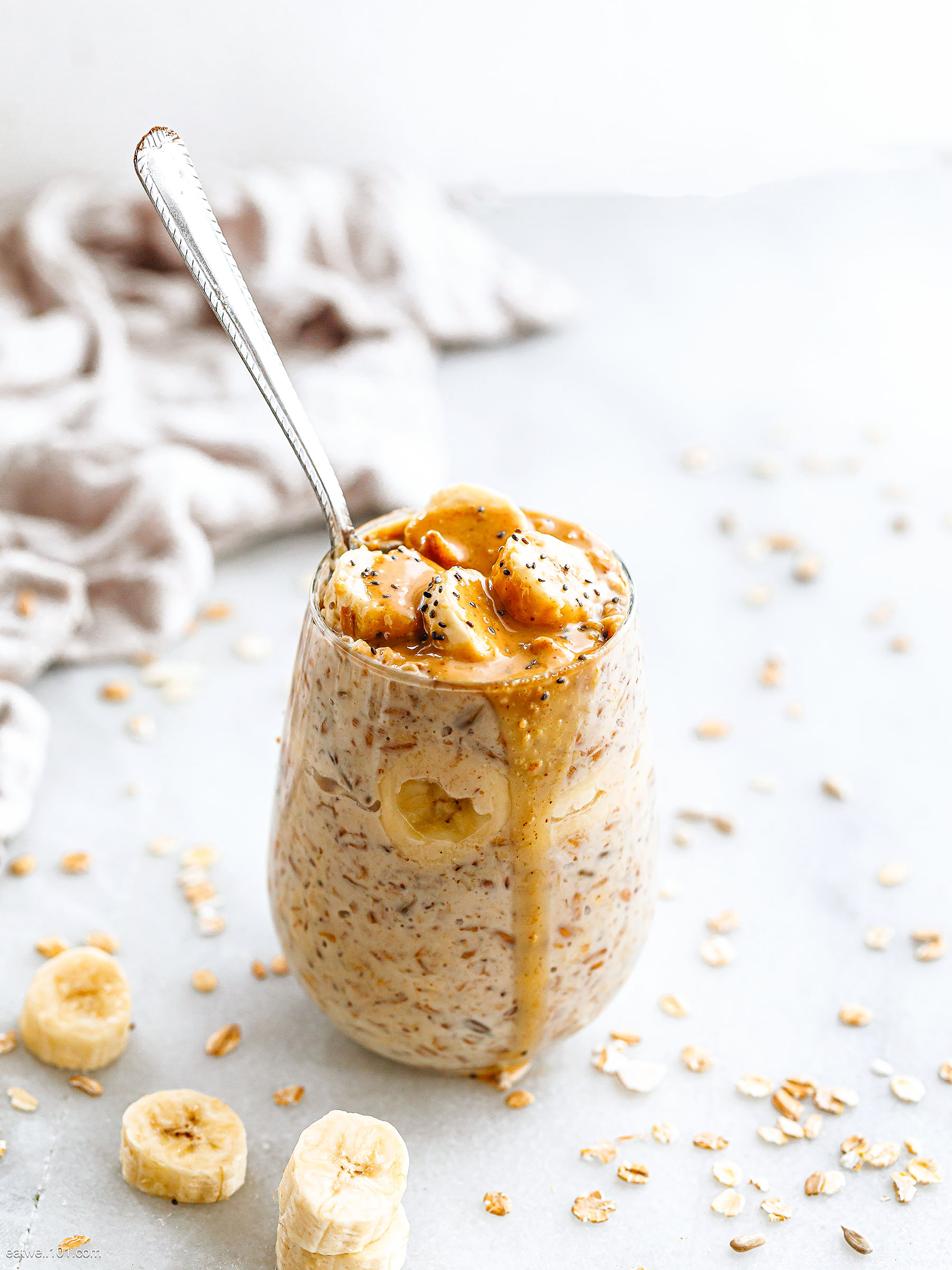 High Protein Overnight Oats (5 Flavors!) - Foodie Physician