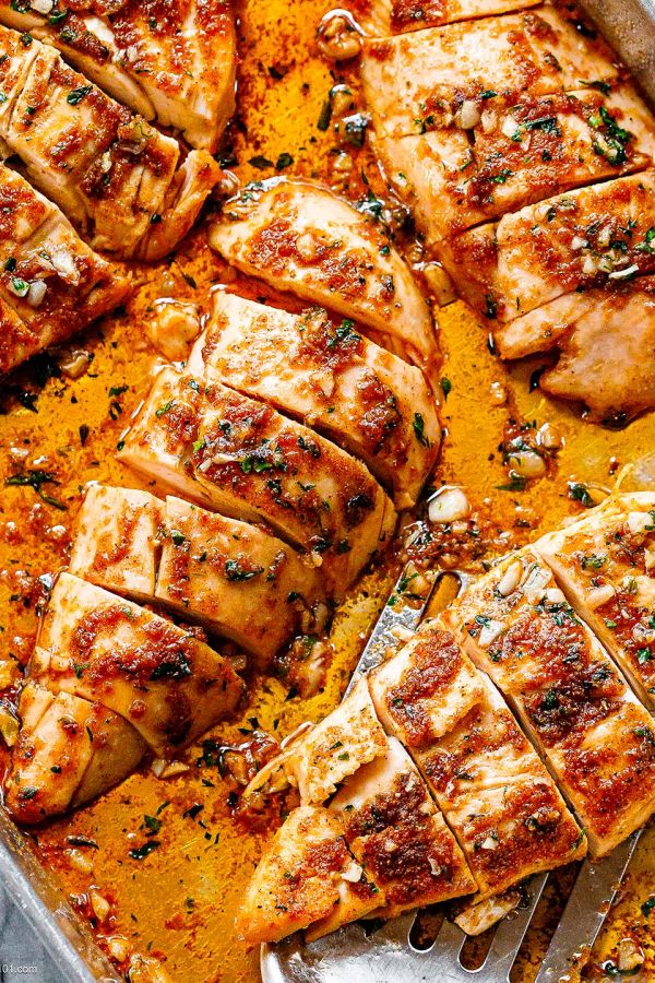 Juicy Oven-Baked Chicken Breasts - #recipe by #eatwell101 - https://www.eatwell101.com/baked-chicken-breast-recipe