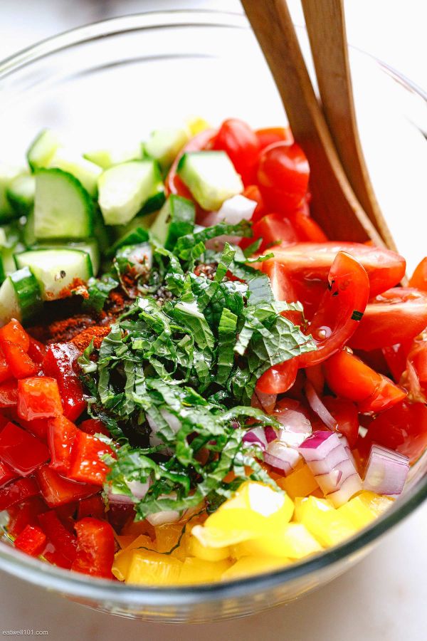 Mediterranean Cucumber Salad