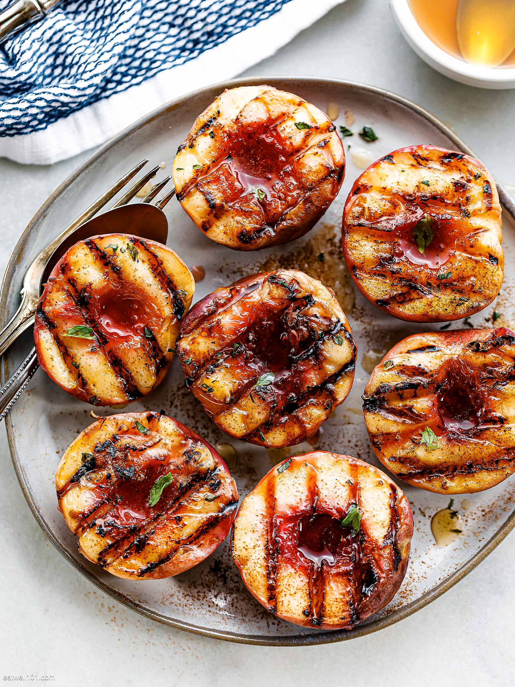 peaches on the grill
