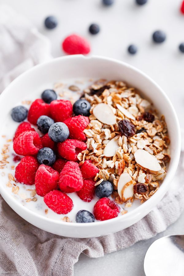 Healthy Muesli Breakfast Bowl - #recipe by #eatwell101 - https://www.eatwell101.com/muesli-breakfast-bowl-recipe