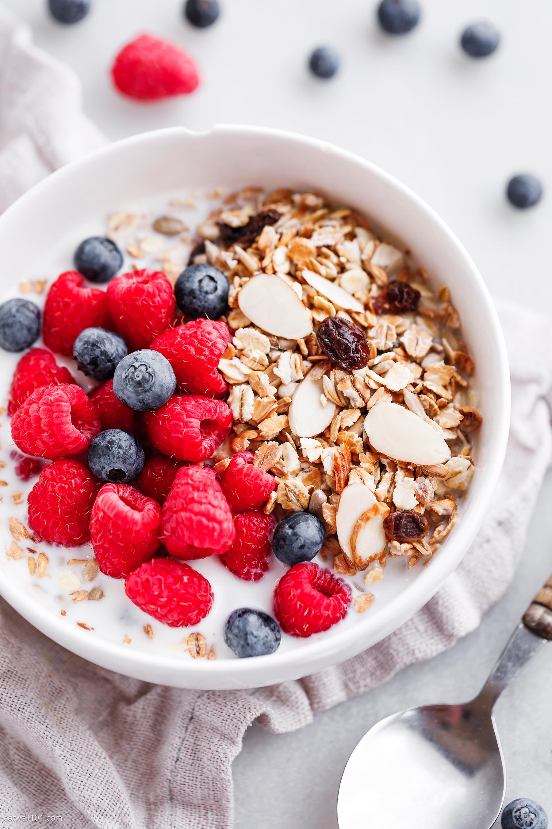 Salad Cup, Breakfast Cup, Yogurt Cup With Top, Cereal Or Oatmeal