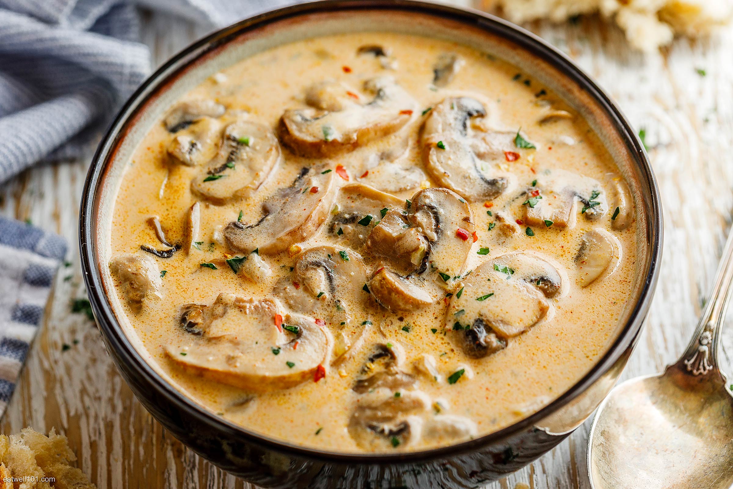 Creamy Mushroom Soup Recipe – Cream of Mushroom Soup Recipe — Eatwell101