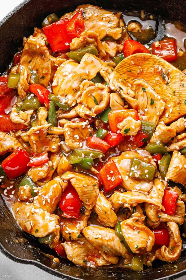 Pepper Chicken Stir Fry (15 Minutes) - #recipe by #eatwell101 - https://www.eatwell101.com/pepper-chicken-stir-fry-recipe