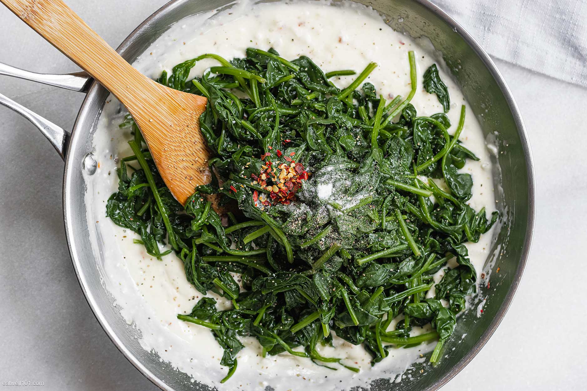 Creamy Spinach Recipe – How to Make Creamy Spinach — Eatwell101