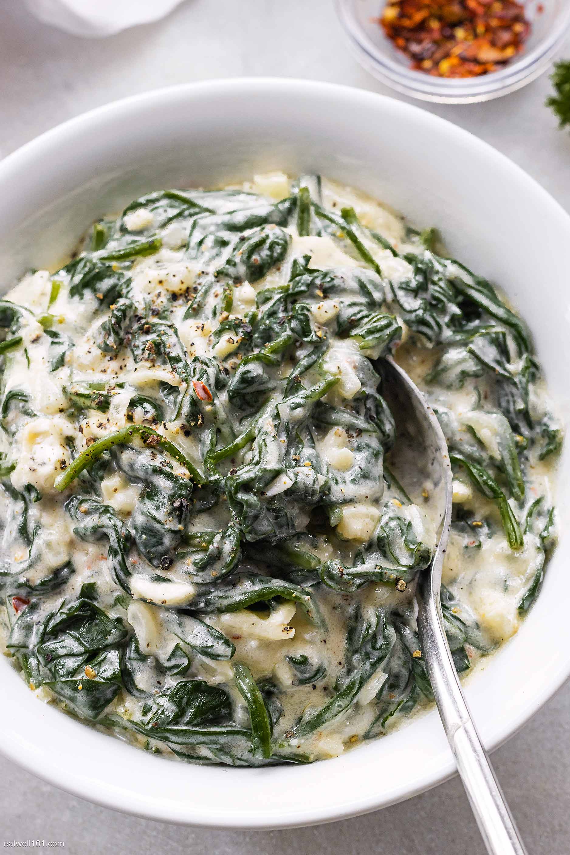 Creamed Spinach - #recipe by #eatwell101 - https://www.eatwell101.com/creamed-spinach-recipe