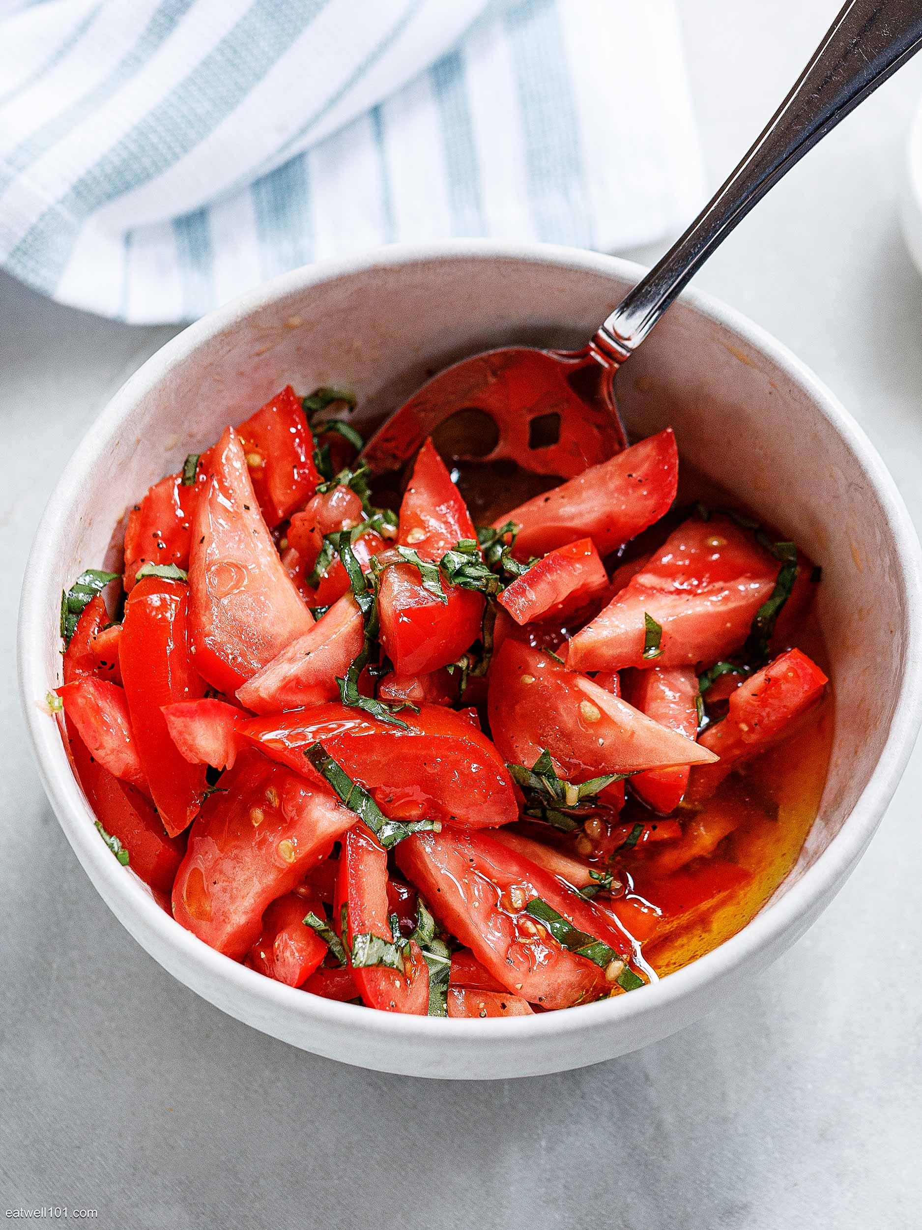how to make tomato bruschetta