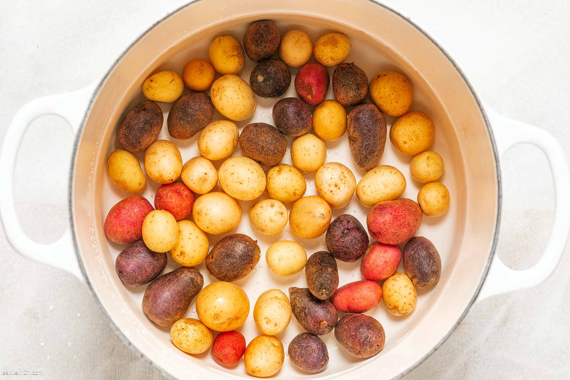 Easy Boiled Baby Potatoes Recipe – How to Boil Potatoes — Eatwell101