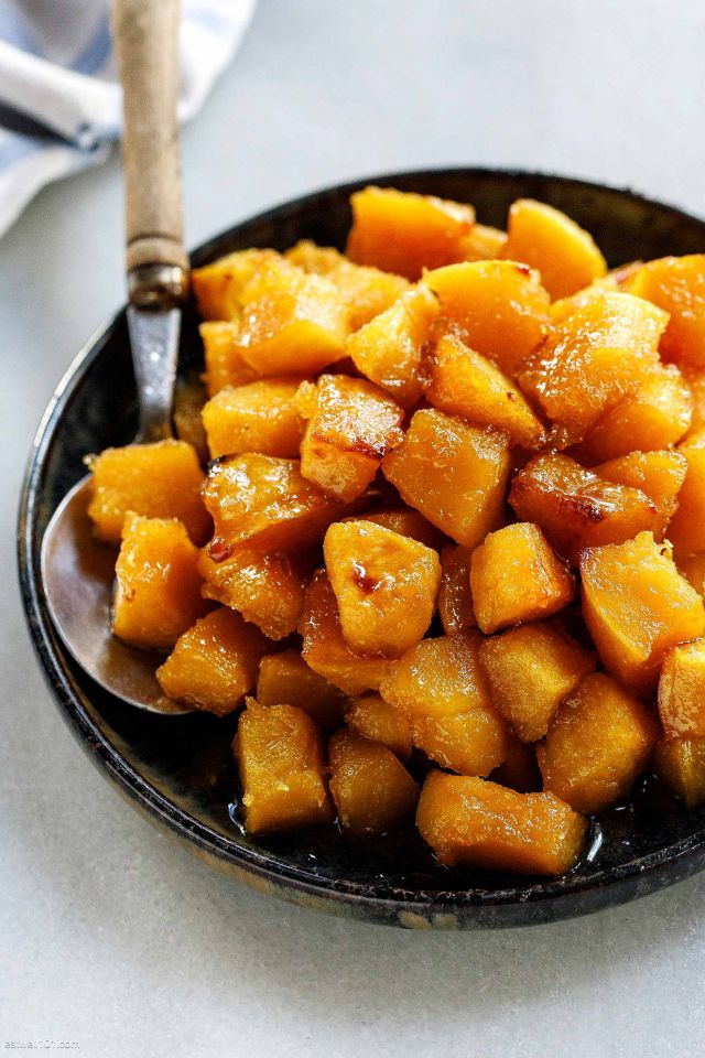 Baked Acorn Squash with Maple and Butter
