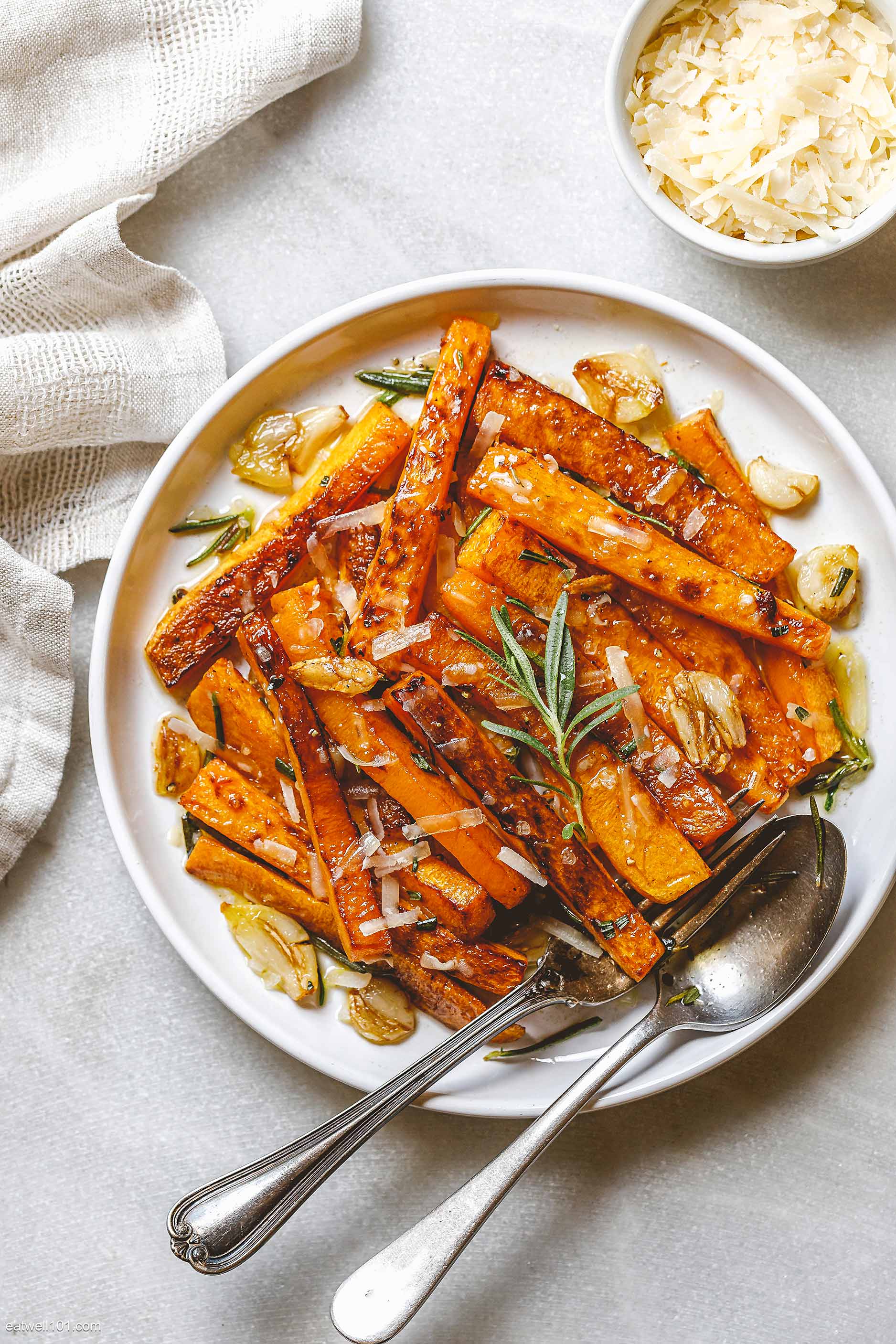 Garlic Butter Butternut Squash Recipe – Pan-Seared Butternut Squash
