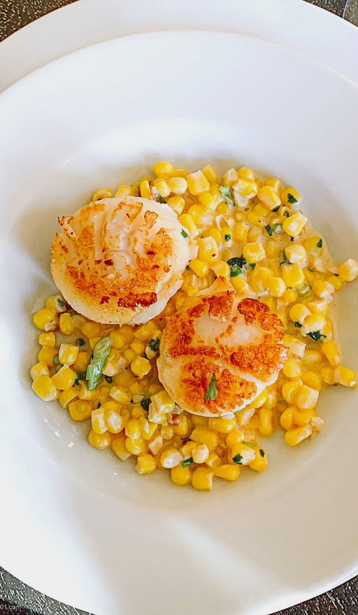 Pan-Seared Scallops with Creamed Corn