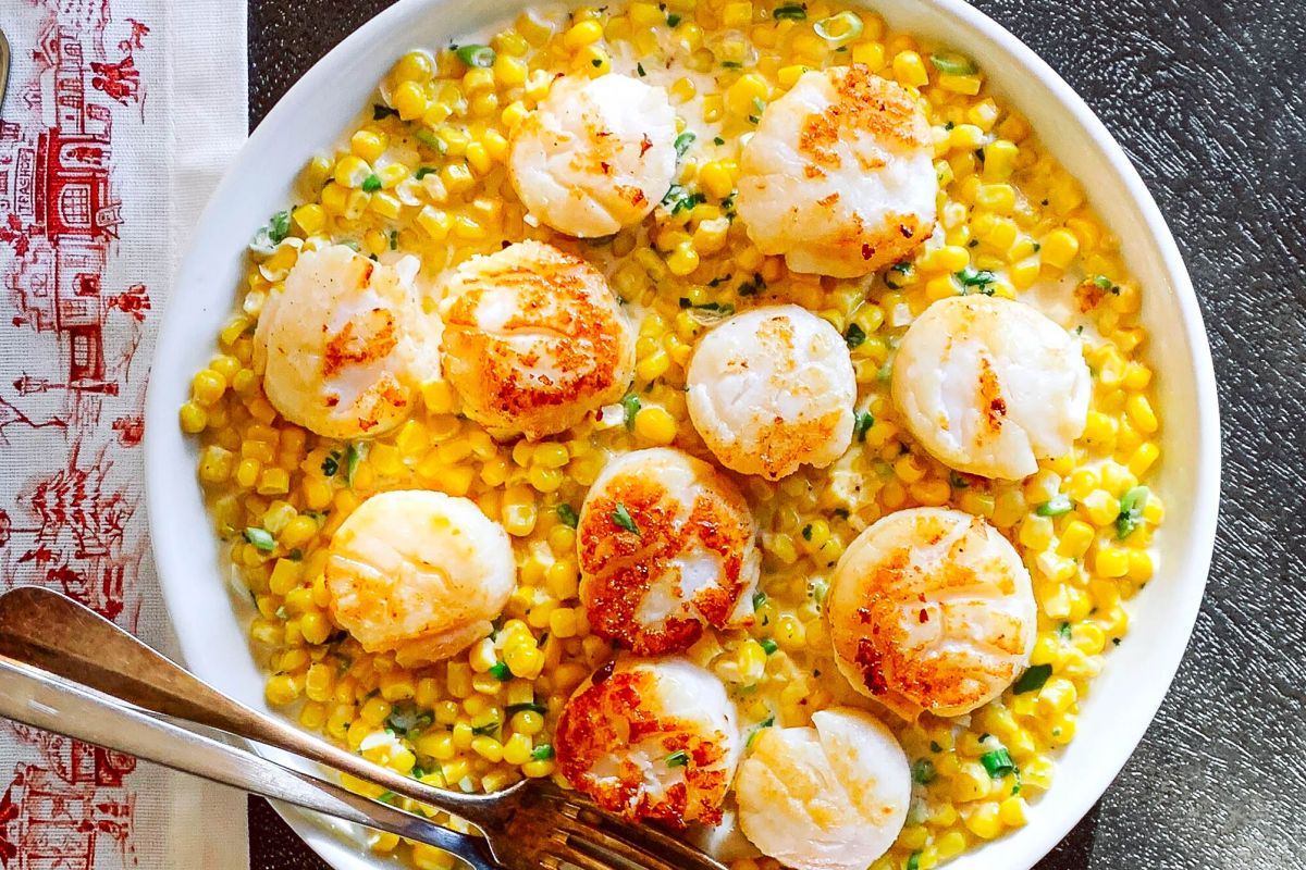 Pan-Seared Scallops with Creamed Corn